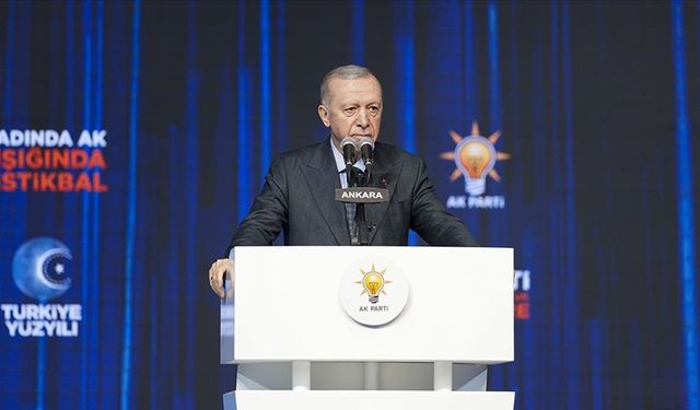 Cumhurbaşkanı Erdoğan yeniden AK Parti Genel Başkanı seçildi