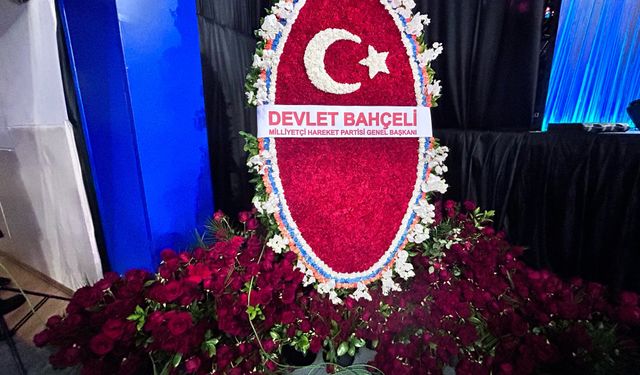 Devlet Bahçeli’den AK Parti’nin kongresine anlamlı hediye