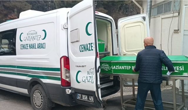 Eşekten düşen çocuk hayatını kaybetti