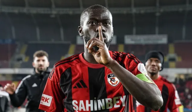 Badou Ndiaye Süper Lig'de 200. Maçına Çıktı