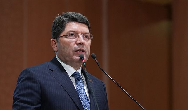 Bakan Tunç, Hukuk Fakültelerine İlk 100 Bin İçindeki Adaylar Başvurabilecek