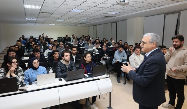 GİBTÜ’de YAZEK 1. Teknoloji gecesi gerçekleştirildi!