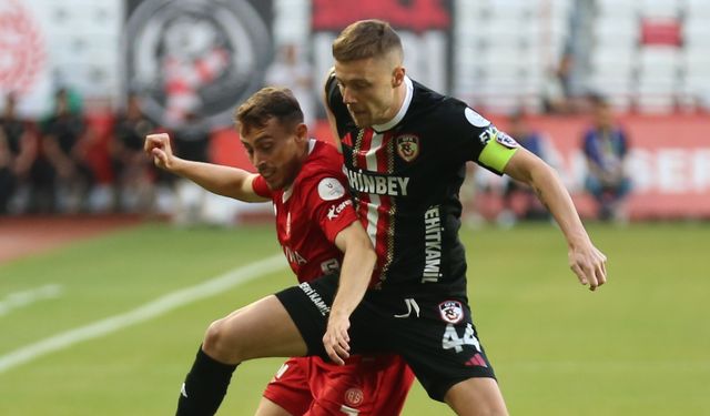 Antalyaspor: 0 - Gaziantep FK: 0 (İlk yarı)