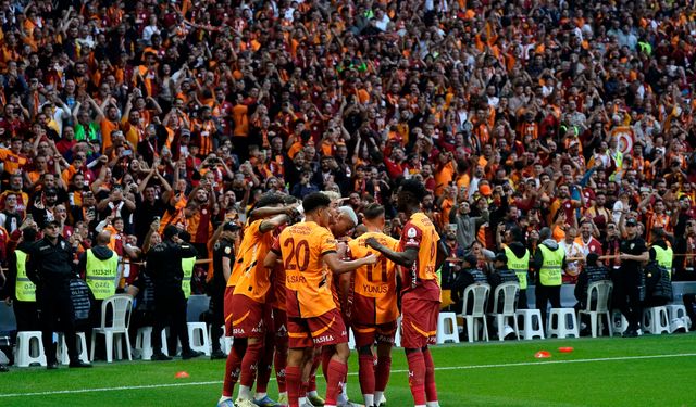 Galatasaray Süper Lig'de 25. kez şampiyon oldu