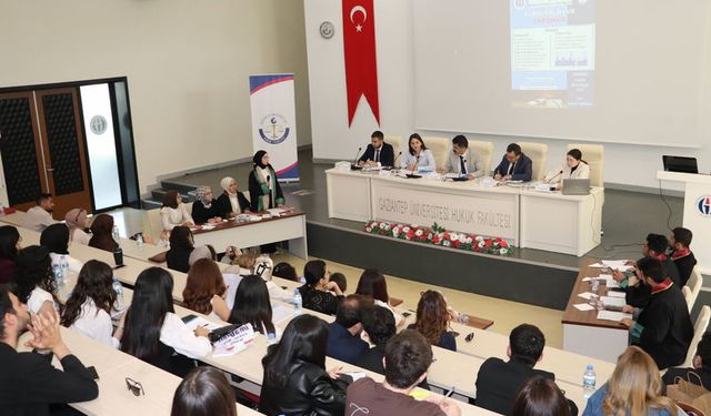 GAÜN’de kurgusal dava yarışması düzenlendi