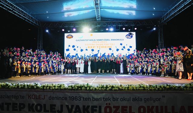 Gaziantep Kolej Vakfı'nda mezuniyet sevinci