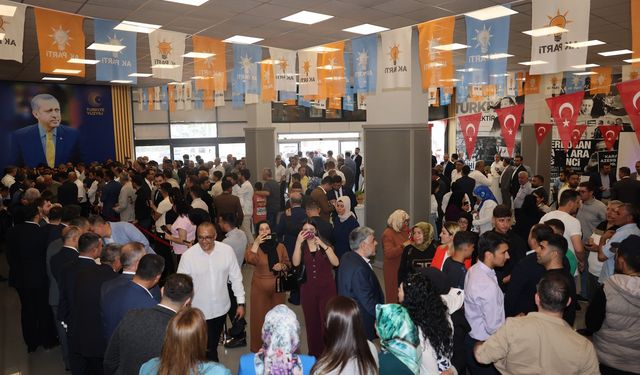 Ak Parti Gaziantep’te büyük bayram coşkusu!