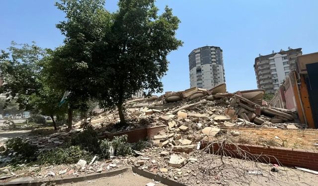 Gaziantep’te bina çöktü!