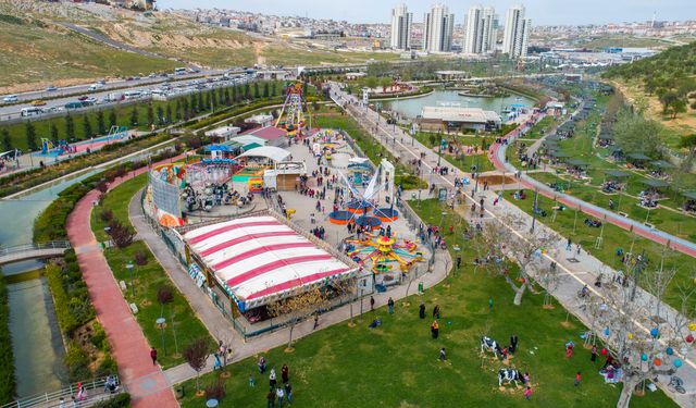 Şahinbey Belediyesi 667 parkıyla yaza hazır
