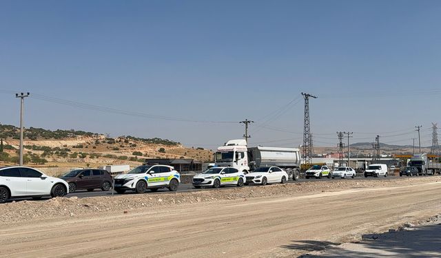Kasko için aracın fotoğrafını çekerken tır çarptı: 1 yaralı