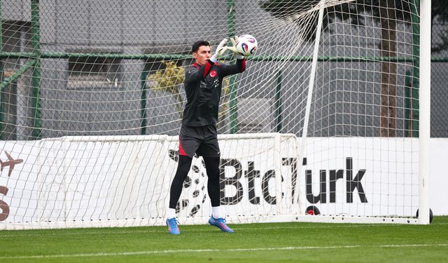Berke Özer, Milli Takım kampından ayrıldı