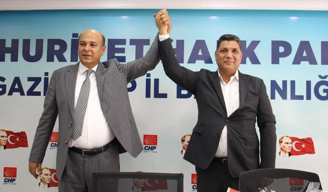 VİDEO | CHP Gaziantep’te Devir-Teslim: Reisoğlu Görevini Acar’a devretti