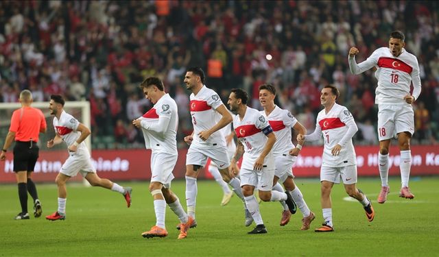 Türkiye 4 golle kazandı