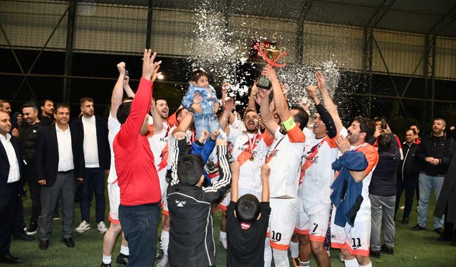 9. geleneksel turnuvanın şampiyon Confy oldu