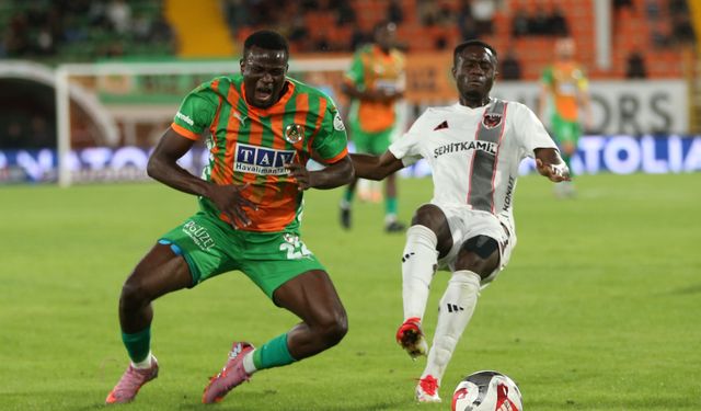 Corendon Alanyaspor: 0 - Gaziantep FK: 0 (İlk yarı)