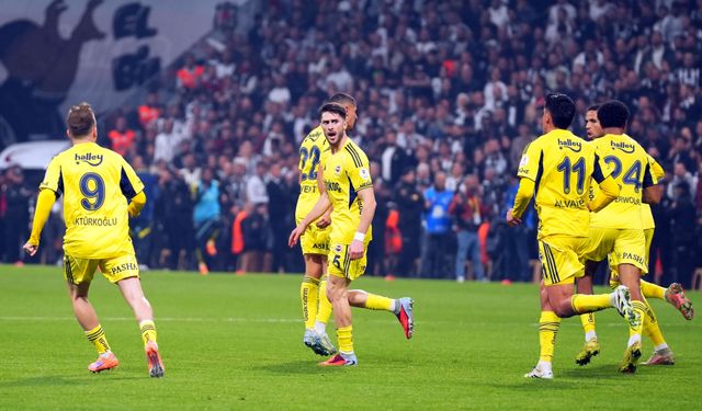 Fenerbahçe, galibiyet serisini derbide de sürdürdü