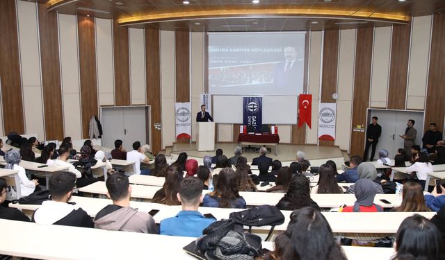 GAÜN’de Kamuda Kariyer Söyleşileri gerçekleşti