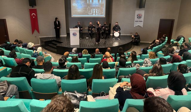 GAÜN’de “Dünya Türk Dili Ailesi Günü” kutlandı