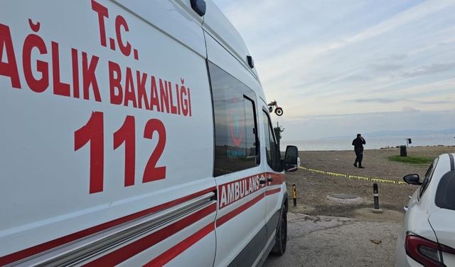 Kayıp gencin cansız bedeni deniz kenarında bulundu