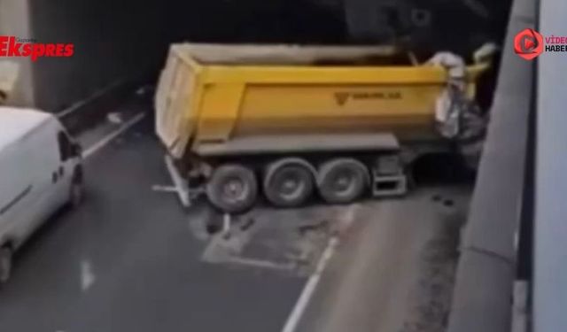 Gaziantep’te feci çarpışma: Kamyon alt geçide saplandı