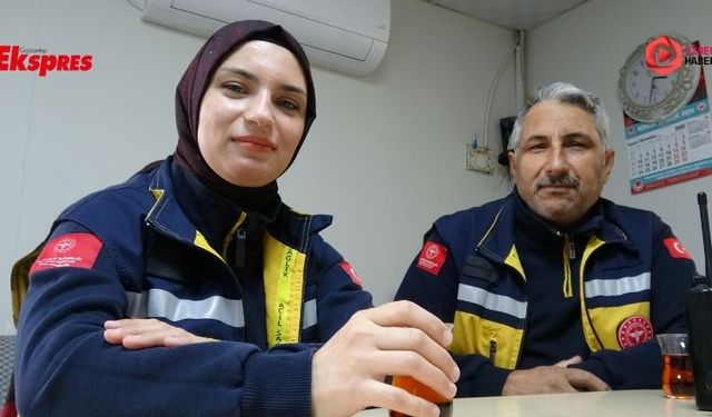 Baba - kız aynı ambulansta hayat kurtarıyor