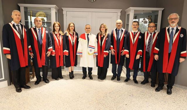 GAÜN öğretim üyeleri yeni unvanlarına kavuştu