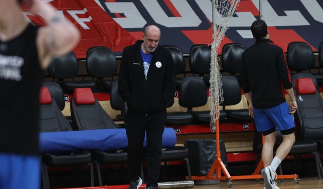 Kırmızı-siyahlılar liderlik koltuğunda