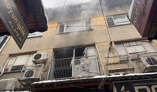 Gaziantep'te iş yerinde yangın; 6 kişi hastanelik oldu