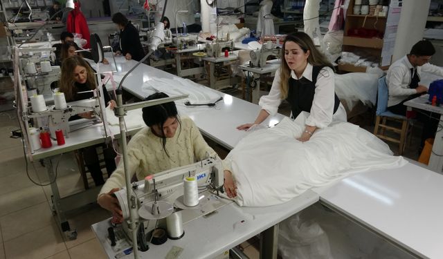 55 metrekarelik dükkandan dünyaya açıldı