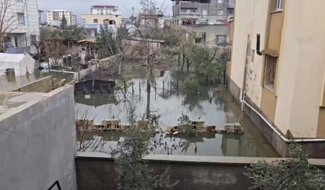 Gaziantep’te  evleri su bastı