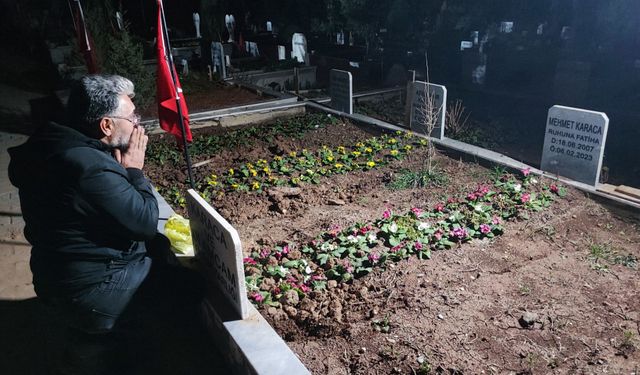 Depremde tüm ailesini kaybeden baba, gözyaşlarına hakim olamadı