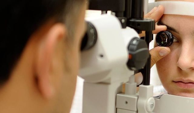 Göz sağlığı için kritik uyarı: Karanlıkta ekran kullanımına dikkat