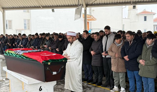 Tren görevlisi Gaziantep'te son yolculuğuna uğurlandı