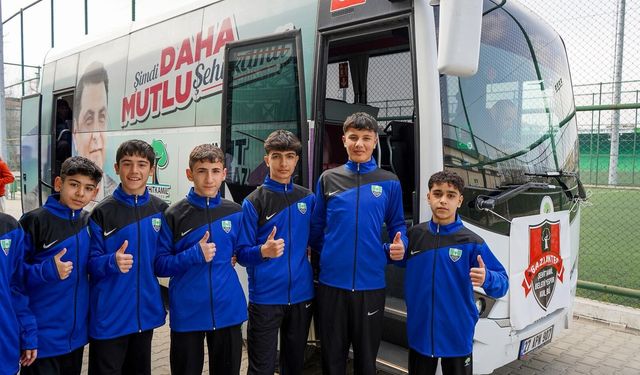 Şehitkamil Belediyespor U14 Takımı Şampiyonluk Yolunda