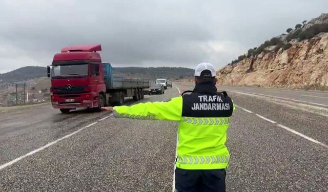 Gaziantep’te Jandarma bayram denetimlerinde göz açtırmıyor