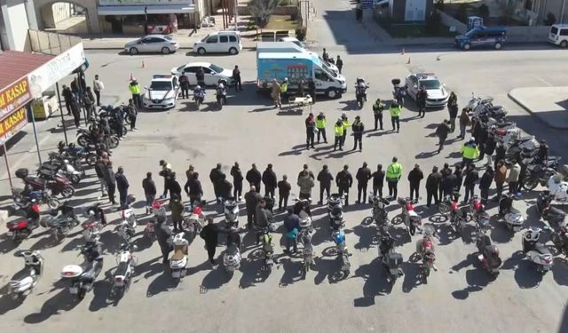 Jandarma ekiplerinden motosiklet sürücülerine eğitim