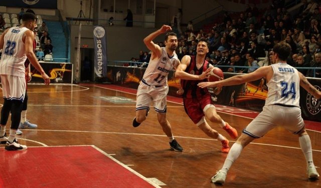 Gaziantep Basketbol deplasmanda kritik zafer aldı