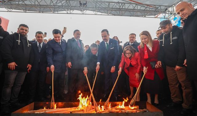 Gaziantep'te Nevruz ateşi, kardeşlik mesajlarıyla yakıldı