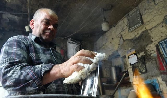 Çocukluktan ihtiyarlığa kalaycılığa adanan ömür