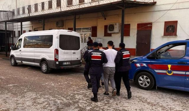 12 yıl hapis cezası olan 2 şahıs yakalandı