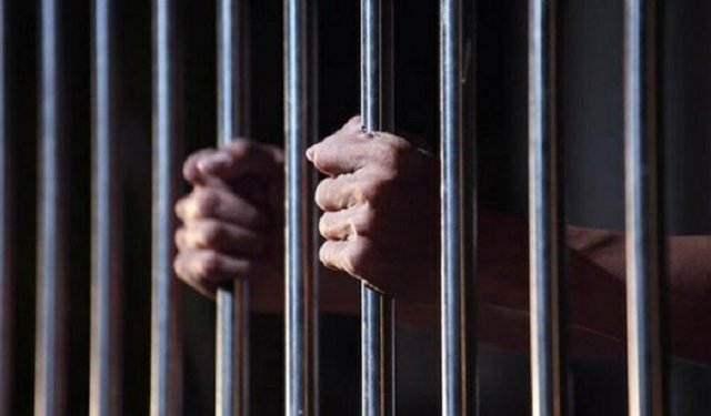 Tecavüzcü ve katiller, çocukların bulunduğu yerlerde çalışamayacak