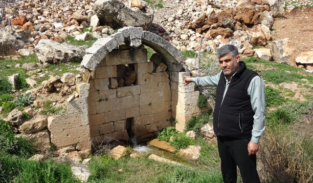 Tarihi çeşmelerden su akmaya başladı