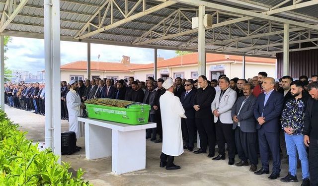 Elektrik akımına kapılan muhtar son yolculuğuna uğurlandı