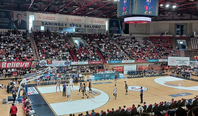 Gaziantep Basketbol final yolunda