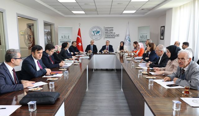 GİBTÜ’de aile arabuluculuğu masaya yatırıldı