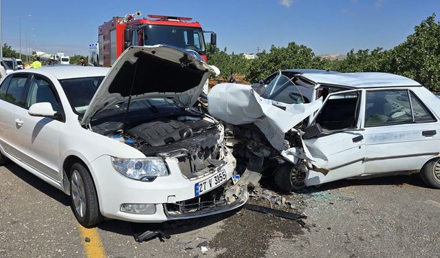 Hatalı sollama kazaya neden oldu