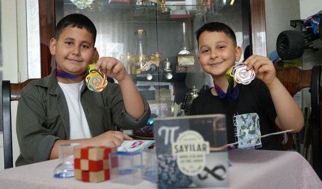 Gaziantepli kardeşler matematik olimpiyatlarında Türkiye’yi gururlandırdı