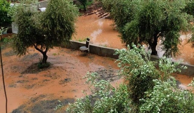 İslahiye’de Sağanak Dereleri Taşırdı