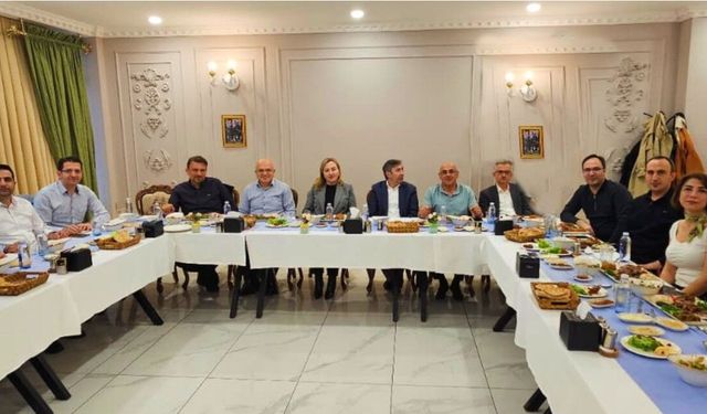 Tiroid kanseri GAÜN’de masaya yatırıldı