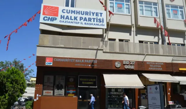Gaziantep’te CHP’de yeni parti öncesi ilk istifa